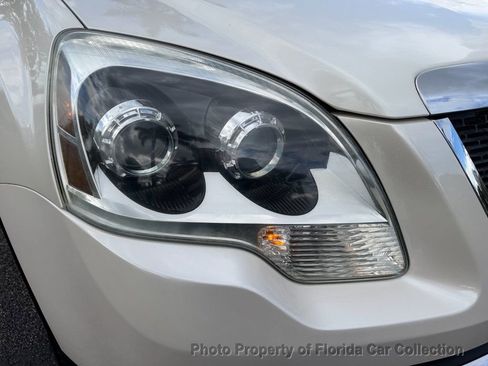 Used 2011 GMC Acadia SLT AWD/4WD image 27