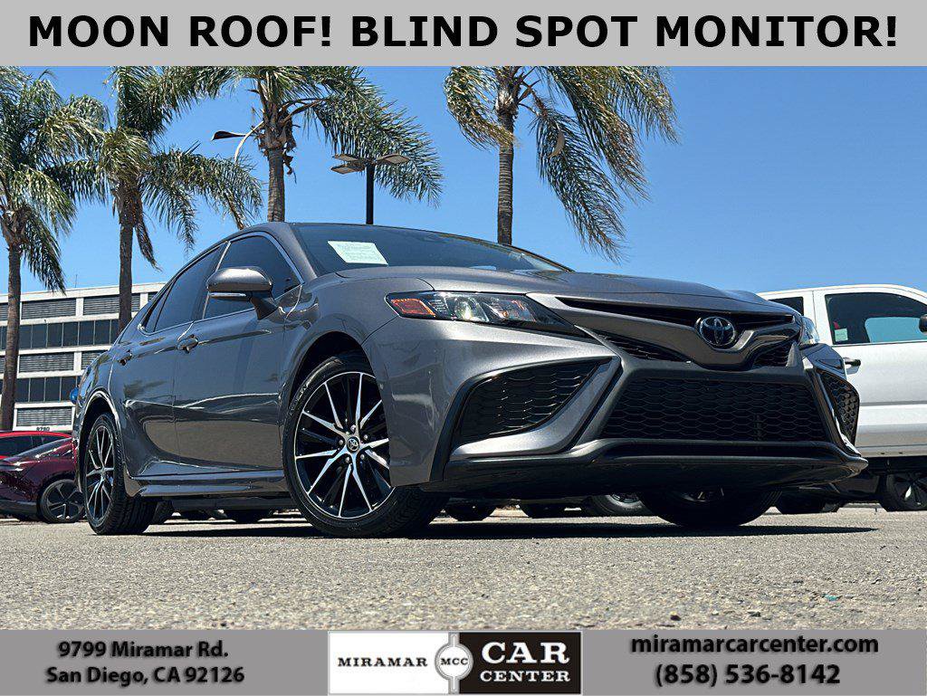Used 2022 Toyota Camry SE w/ Convenience Package FWD image 1