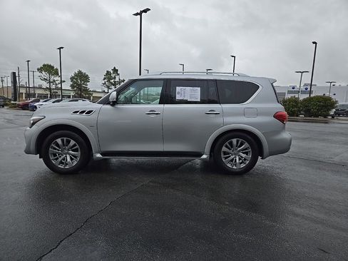 Used 2017 INFINITI QX80 4WD image 4