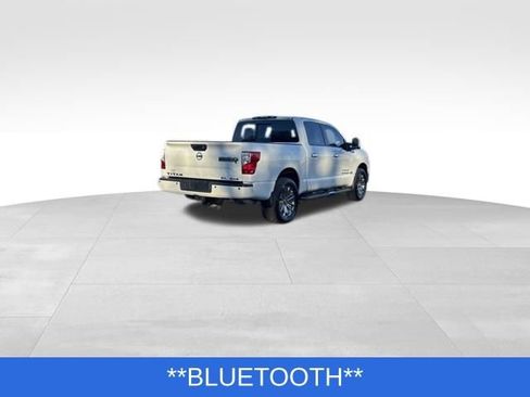 Used 2019 Nissan Titan SL w/ Texas Titan Edition image 4