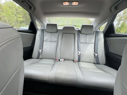 Used 2018 Toyota Avalon Limited w/ All Weather Liner Package FWD image 14