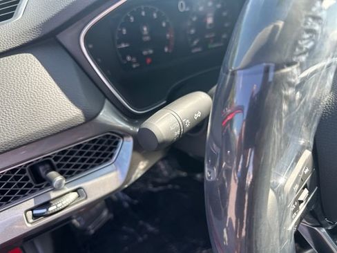 New 2025 Acura Integra FWD image 18