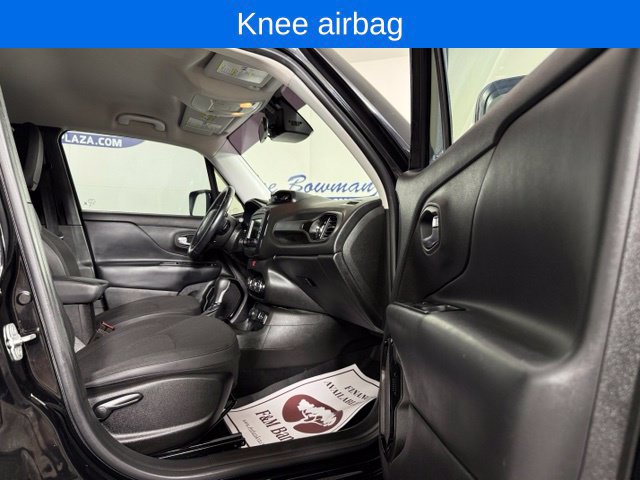 Used 2017 Jeep Renegade Altitude AWD/4WD image 17