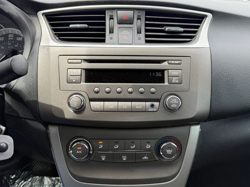 Used 2014 Nissan Sentra SV FWD image 25