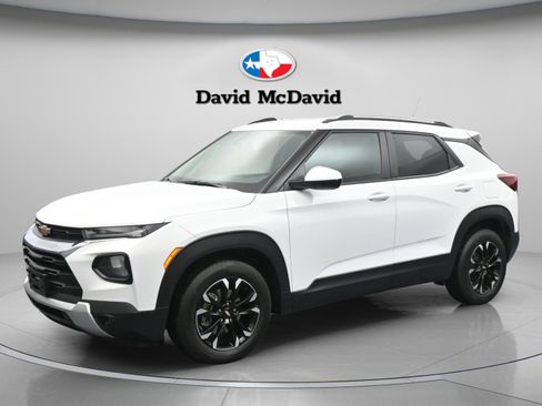Used 2023 Chevrolet TrailBlazer LT FWD image 1