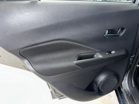 Used 2021 Nissan Kicks SV w/ Interior Electronics Package FWD image 15