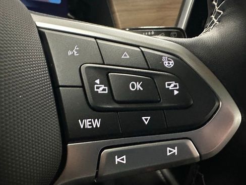 Used 2025 Volkswagen Atlas SE image 20