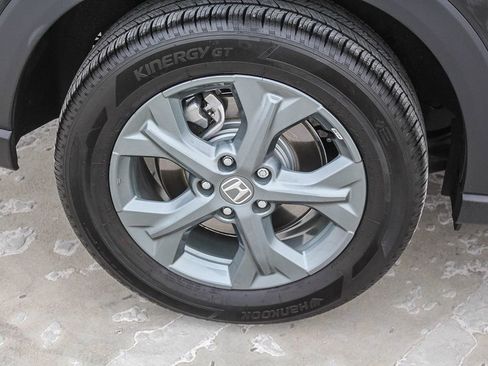 Certified 2026 Honda HR-V LX image 9