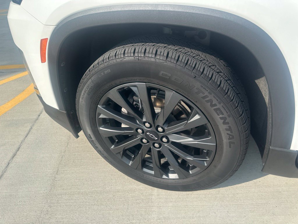 Used 2022 Chevrolet Traverse RS FWD image 38