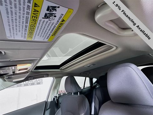 Used 2025 Subaru Crosstrek 2.0i Premium image 23