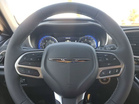 New 2026 Chrysler Pacifica Select image 18