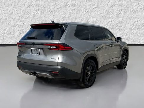 Used 2025 Toyota Grand Highlander AWD Hybrid image 3