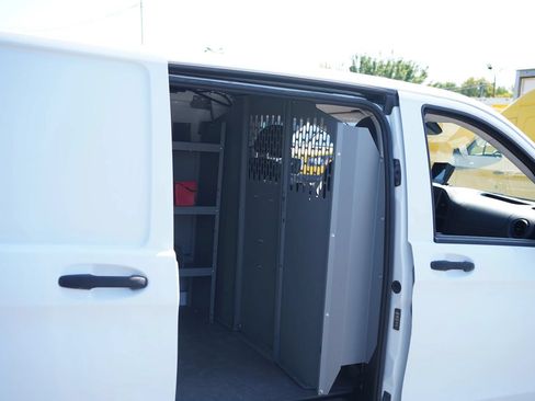 Used 2017 Mercedes-Benz Metris w/ Blind Spot Assist Package image 13