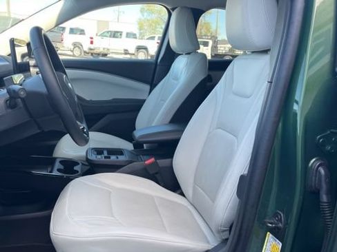 Used 2025 Ford Mustang Mach-E Premium AWD/4WD image 30