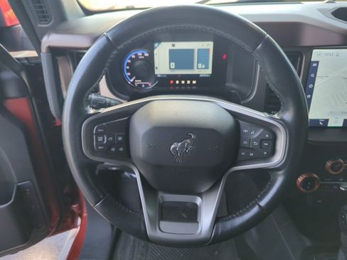 Used 2022 Ford Bronco Outer Banks AWD/4WD image 12