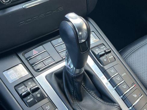 Used 2018 Porsche Macan GTS image 21
