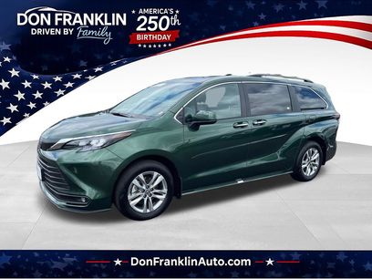 Used 2025 Toyota Sienna XLE w/ XLE Plus Package