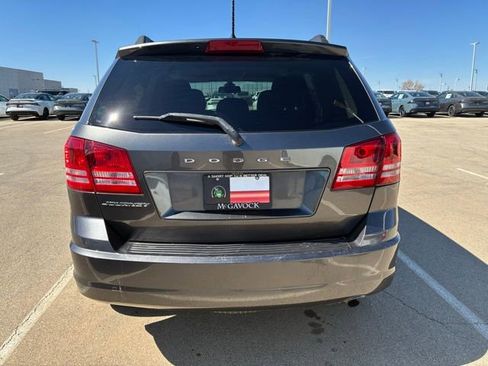Used 2019 Dodge Journey SE image 5