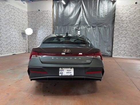 New 2026 Hyundai Elantra Blue image 5