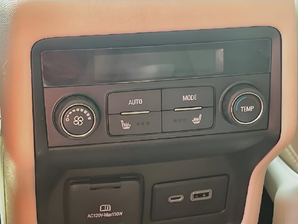 Used 2023 GMC Acadia Denali w/ Trailering Package FWD image 27