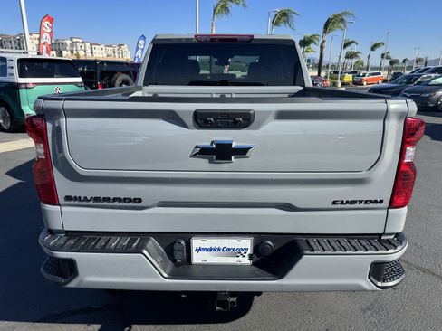 Used 2024 Chevrolet Silverado 1500 Custom w/ Turbomax Blackout Package image 9