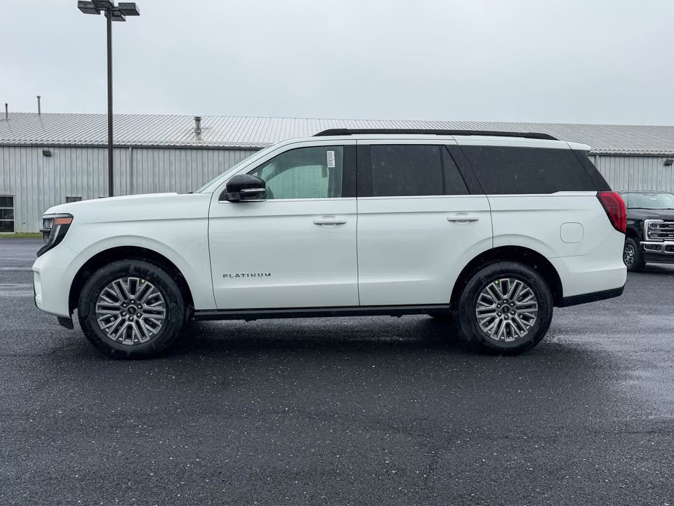 New 2027 Ford Expedition Platinum w/ Driver's Package AWD/4WD image 3