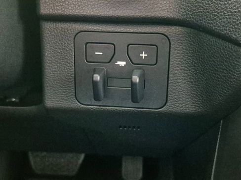 Used 2023 Toyota Tundra SR5 w/ SR5 Convenience Package image 17