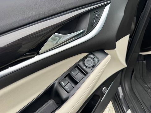 Used 2023 Buick Enclave Essence w/ Experience Buick Package image 28