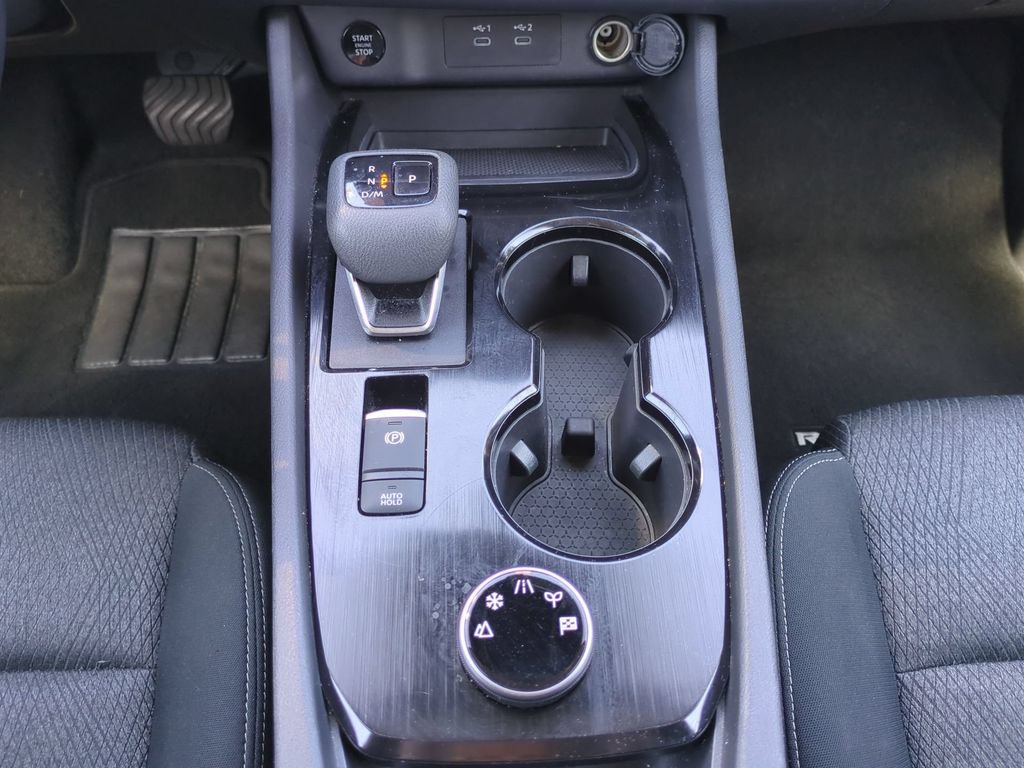 Used 2025 Nissan Rogue SV AWD/4WD image 22