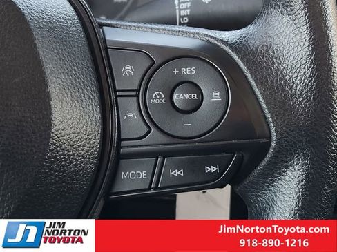 Used 2024 Toyota Corolla LE image 29