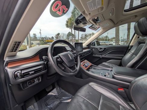 Used 2020 Lincoln Aviator Reserve w/ Equipment Group 201A image 16