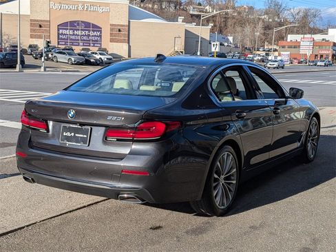 Used 2023 BMW 530i xDrive w/ Premium Package image 6