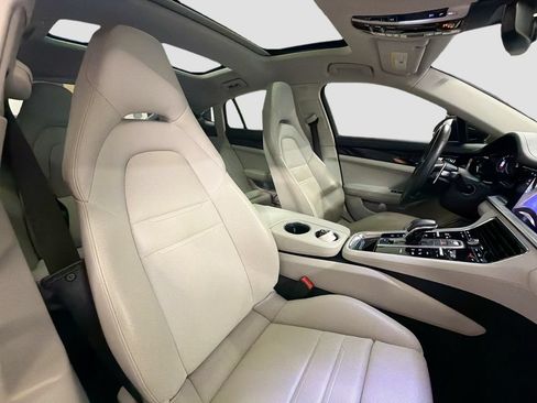 Certified 2021 Porsche Panamera image 30