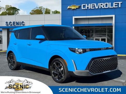 Used 2025 Kia Soul EX image 1