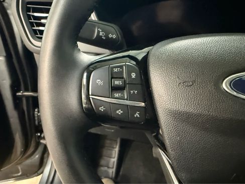 Used 2025 Ford Escape Platinum AWD/4WD image 19