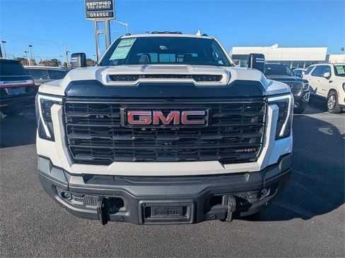 Used 2024 GMC Sierra 2500 AT4X w/ AT4X AEV Edition image 9