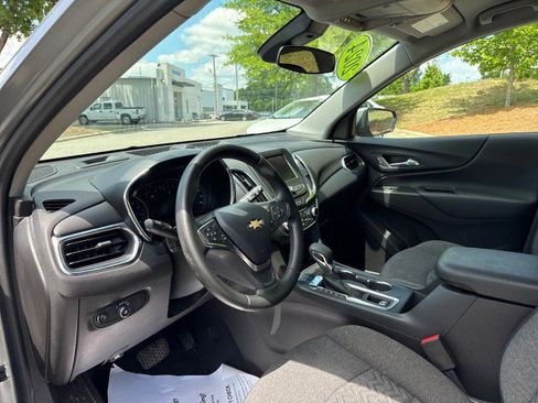 Used 2024 Chevrolet Equinox LT FWD image 21