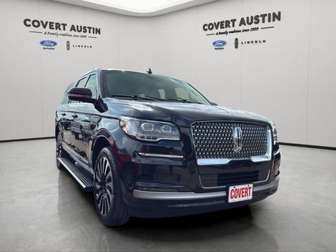 Used 2022 Lincoln Navigator L Reserve image 7