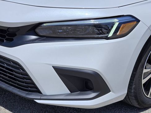 Used 2024 Honda Civic LX image 9