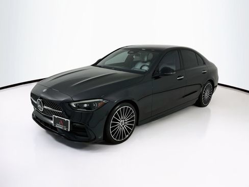 Used 2022 Mercedes-Benz C 300 Sedan image 3