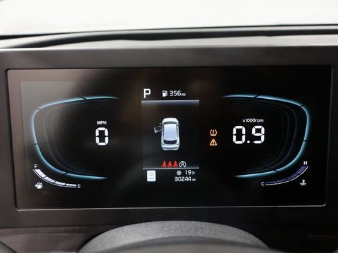 Used 2024 Kia Sportage LX image 40