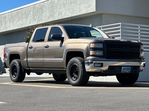 Used 2015 Chevrolet Silverado 1500 LT w/ LT Convenience Package image 8