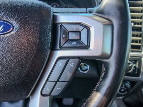 Used 2019 Ford F150 Platinum w/ Equipment Group 701A Luxury AWD/4WD image 22
