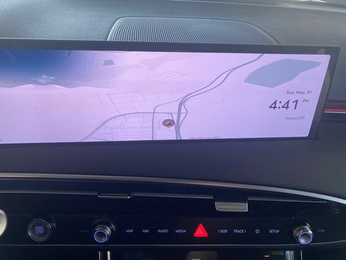 New 2026 Genesis GV70 2.5T AWD/4WD image 16