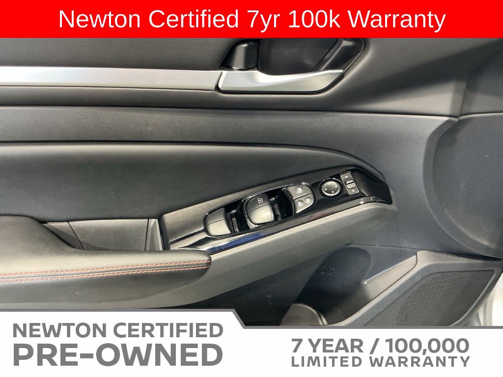 Used 2025 Nissan Altima 2.5 SR FWD image 30