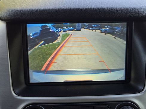 Used 2016 GMC Yukon SLT w/ Open Road Package image 21