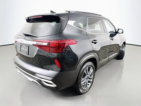 Certified 2023 Kia Seltos S w/ Navigation Package FWD image 7