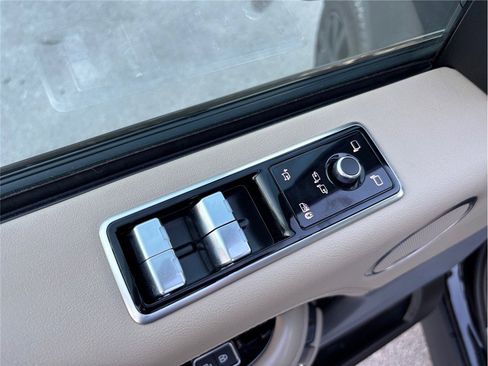 Used 2021 Land Rover Range Rover Westminster Edition image 21