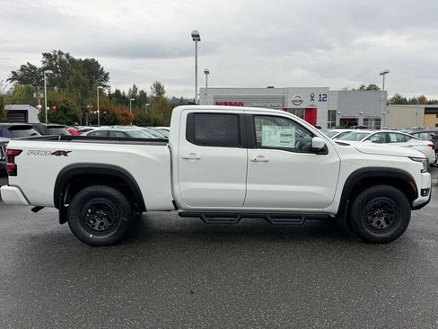 New 2026 Nissan Frontier PRO-4X w/ Pro-4x Convenience Package image 9