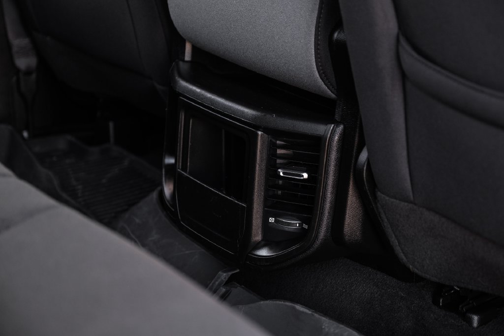 Used 2023 RAM 1500 Big Horn AWD/4WD image 40